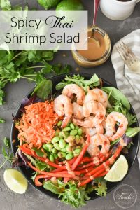 This Spicy Thai Shrimp Salad is 21 Day Fix and Weight Watchers friendly and is full of sweet and spicy flavors! A perfect healthy lunch! #21dayfix #mealprep #ww #weightwatchers #weightloss #seafood #healthy #healthylunch #glutenfree #dairyfree #lunch