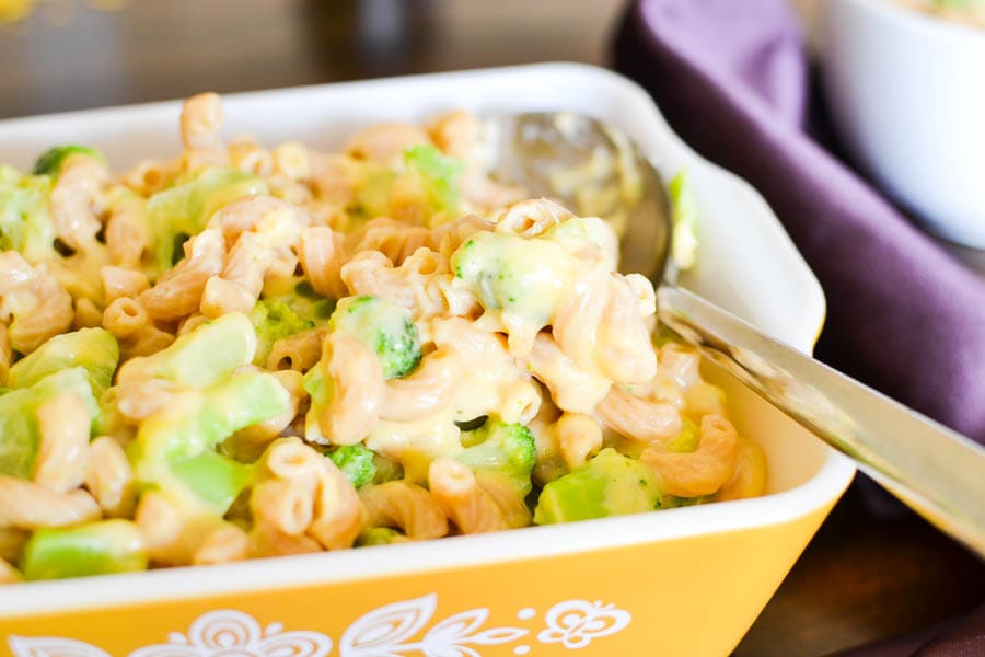 This 21 Day Fix mac and cheese is healthy, loaded with veggie goodness, super-creamy, cheesy and filling, and dare I say it? The Perfect Mac & Cheese!