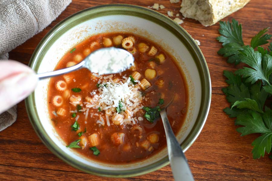 Pasta Fagioli {21 Day Fix | Weight Watchers} - The Foodie and The Fix