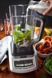 How To Make The Perfect Green Smoothie In Any Blender