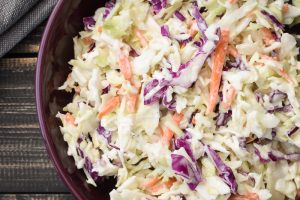 This easy 21 Day Fix Creamy Coleslaw is a simple and crazy-delicious side dish that's the perfect addition to any dinner. Especially fantastic for barbecues, picnics and holidays! #kidfriendly #21dayfix #mealprep #sidedish #glutenfree #healthy #healthyside #barbecue #bbq #holiday #picnic #recipe #healthyrecipe #veggies