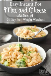 This healthy Instant Pot Broccoli Mac and Cheese is the perfect quick and easy kid-friendly dinner! It's a great potluck dish, too! #21dayfix #portionfix #weightwatchers #potluck #dinner #lunch #healthy #healthydinner #instantpot #healthyinstantpot #healthylunch #sidedish #kidfriendly #mealprep #weightloss