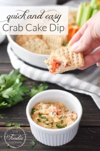 This healthy Crab Cake Dip is so delicious and perfect for game night, the holidays, lent or valentine's day! Plus it's packed with protein for sneaky-healthy snacking! #21dayfix #UPF #weightwatchers #snacking #holiday #christmas #thanksgiving #gameday #healthygameday #ww #healthy #healthysnack #weightloss #valentinesday #lent #christmaseve #feastofthesevenfishes