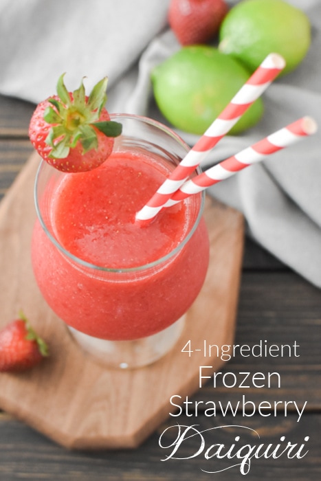 This 4 Ingredient Strawberry Daiquiri recipe is the perfect summertime sipper! It's easy to make, a real crowd pleaser, plus it's 21 Day Fix approved and Weight Watchers friendly! #21dayfix #weightwatchers #skinnycocktail #summertime #ww #vegan #cocktail #glutenfree #vegan