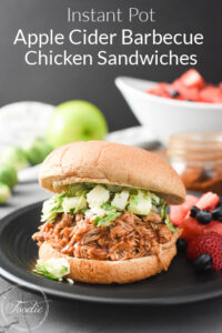 These Apple Barbecue Chicken Sandwiches are sweet-spicy deliciousness topped with a tangy green apple and brussels sprout slaw. 21 Day Fix approved, Weight Watchers friendly and gluten-free! #21dayfix #beachbody #portionfix #ww #weightwatchers #glutenfree #healthy #healthylunch #mealprep #healthydinner #fallfood #winterfood #kidfriendly #familyfriendly #gamedayfood #healthygameday